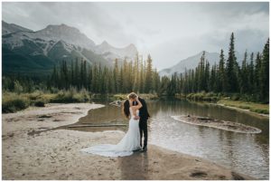 secret wedding photo spots