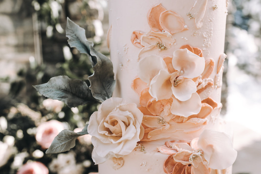 wedding cake detail dusty pink